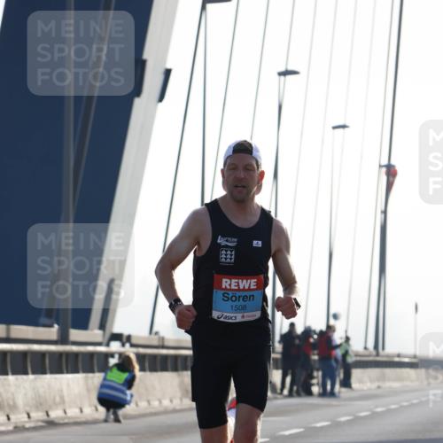 03.10.2026 - Köhlbrandbrückenlauf Strokosch-Dieckow http://msf.ph/oto/10592216 03.10.2026 09:16:27 Position 1 1508 meine-sportfotos.de