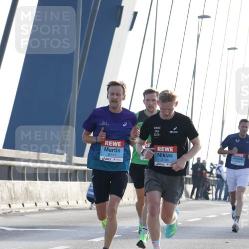03.10.2026 - Köhlbrandbrückenlauf Strokosch-Dieckow http://msf.ph/oto/10592249 03.10.2026 09:16:49 Position 1 2026, 2111, 2106 meine-sportfotos.de