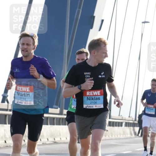 03.10.2026 - Köhlbrandbrückenlauf Strokosch-Dieckow http://msf.ph/oto/10592272 03.10.2026 09:16:51 Position 1 2111, 20, 2106, 2131 meine-sportfotos.de