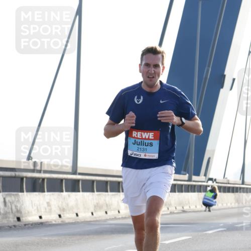 03.10.2026 - Köhlbrandbrückenlauf Strokosch-Dieckow http://msf.ph/oto/10592284 03.10.2026 09:16:56 Position 1 2131 meine-sportfotos.de