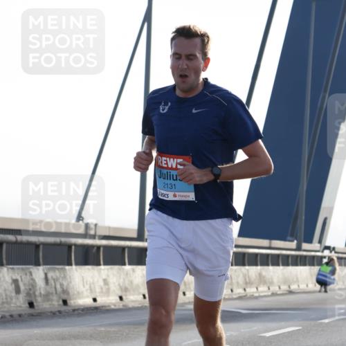 03.10.2026 - Köhlbrandbrückenlauf Strokosch-Dieckow http://msf.ph/oto/10592300 03.10.2026 09:16:57 Position 1 2131 meine-sportfotos.de