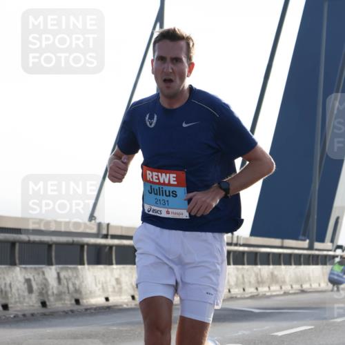 03.10.2026 - Köhlbrandbrückenlauf Strokosch-Dieckow http://msf.ph/oto/10592306 03.10.2026 09:16:57 Position 1 2131 meine-sportfotos.de