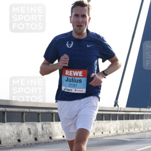 03.10.2026 - Köhlbrandbrückenlauf Strokosch-Dieckow http://msf.ph/oto/10592314 03.10.2026 09:16:57 Position 1 2131 meine-sportfotos.de