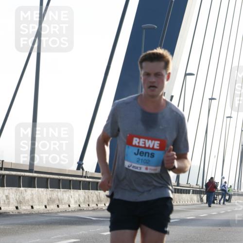 03.10.2026 - Köhlbrandbrückenlauf Strokosch-Dieckow http://msf.ph/oto/10592333 03.10.2026 09:17:09 Position 1 2102 meine-sportfotos.de