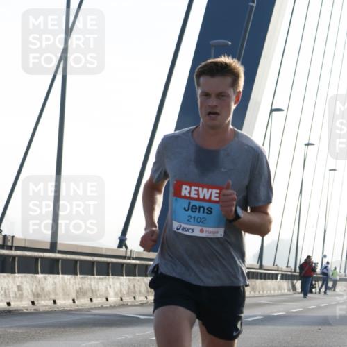 03.10.2026 - Köhlbrandbrückenlauf Strokosch-Dieckow http://msf.ph/oto/10592336 03.10.2026 09:17:09 Position 1 2102 meine-sportfotos.de