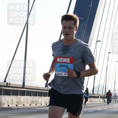 03.10.2026 - Köhlbrandbrückenlauf Strokosch-Dieckow http://msf.ph/oto/10592343 03.10.2026 09:17:09 Position 1 2102 meine-sportfotos.de