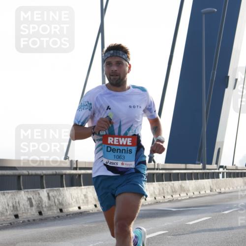 03.10.2026 - Köhlbrandbrückenlauf Strokosch-Dieckow http://msf.ph/oto/10592369 03.10.2026 09:17:18 Position 1 1063 meine-sportfotos.de