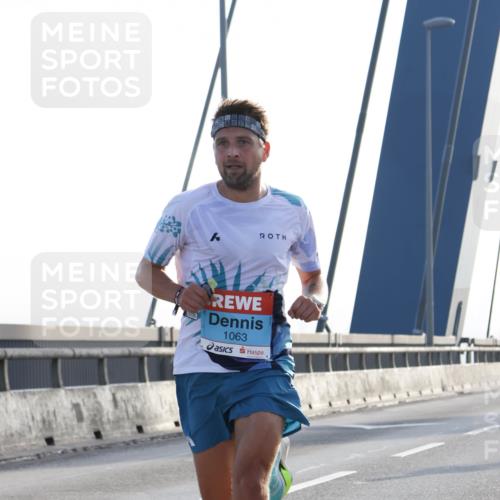 03.10.2026 - Köhlbrandbrückenlauf Strokosch-Dieckow http://msf.ph/oto/10592373 03.10.2026 09:17:18 Position 1 1063 meine-sportfotos.de