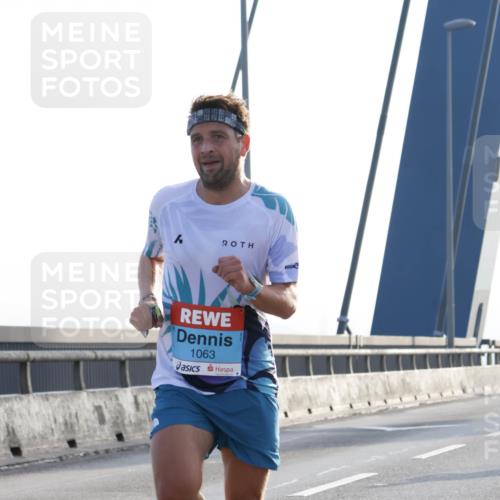 03.10.2026 - Köhlbrandbrückenlauf Strokosch-Dieckow http://msf.ph/oto/10592379 03.10.2026 09:17:19 Position 1 1063 meine-sportfotos.de