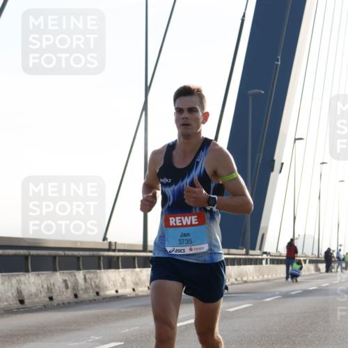 03.10.2026 - Köhlbrandbrückenlauf Strokosch-Dieckow http://msf.ph/oto/10592386 03.10.2026 09:17:23 Position 1 3735 meine-sportfotos.de