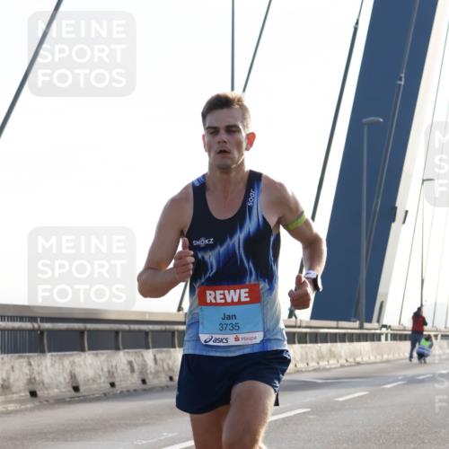 03.10.2026 - Köhlbrandbrückenlauf Strokosch-Dieckow http://msf.ph/oto/10592396 03.10.2026 09:17:23 Position 1 3735 meine-sportfotos.de