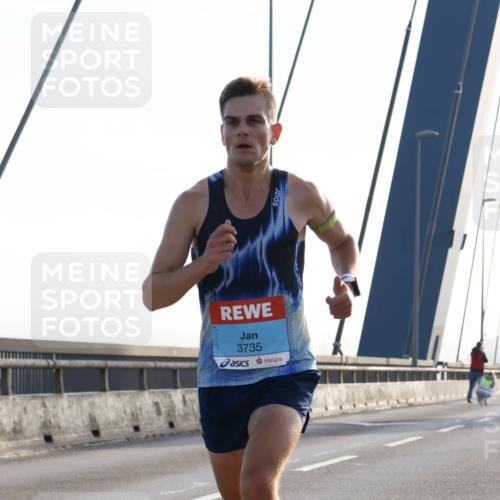 03.10.2026 - Köhlbrandbrückenlauf Strokosch-Dieckow http://msf.ph/oto/10592400 03.10.2026 09:17:23 Position 1 3735 meine-sportfotos.de