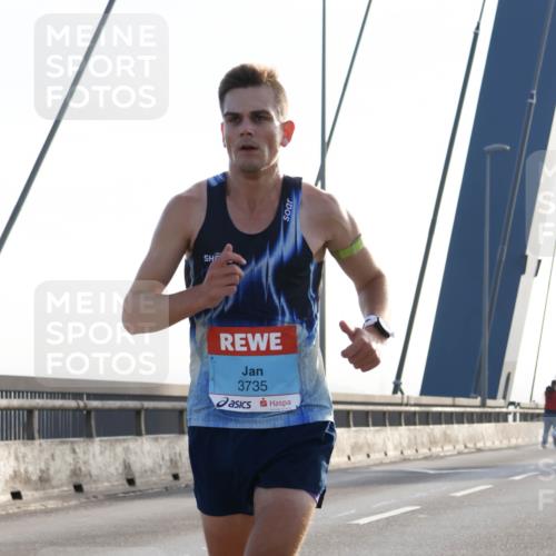 03.10.2026 - Köhlbrandbrückenlauf Strokosch-Dieckow http://msf.ph/oto/10592406 03.10.2026 09:17:24 Position 1 3735 meine-sportfotos.de