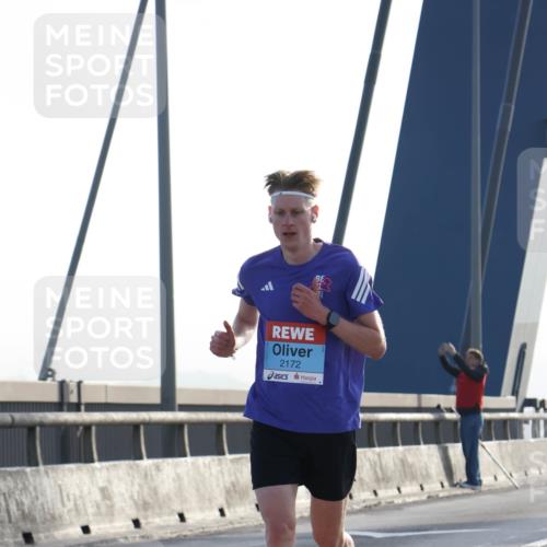 03.10.2026 - Köhlbrandbrückenlauf Strokosch-Dieckow http://msf.ph/oto/10592476 03.10.2026 09:17:49 Position 1 2172 meine-sportfotos.de
