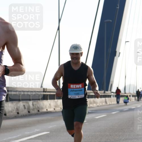 03.10.2026 - Köhlbrandbrückenlauf Strokosch-Dieckow http://msf.ph/oto/10592535 03.10.2026 09:18:03 Position 1 1599 meine-sportfotos.de