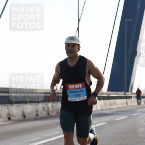 03.10.2026 - Köhlbrandbrückenlauf Strokosch-Dieckow http://msf.ph/oto/10592552 03.10.2026 09:18:03 Position 1 1599 meine-sportfotos.de