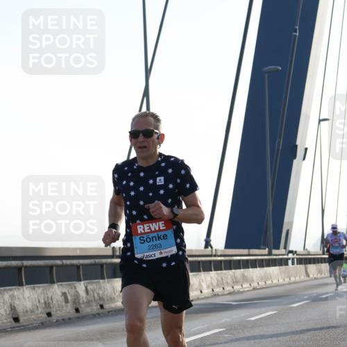 03.10.2026 - Köhlbrandbrückenlauf Strokosch-Dieckow http://msf.ph/oto/10592615 03.10.2026 09:18:20 Position 1 2263 meine-sportfotos.de
