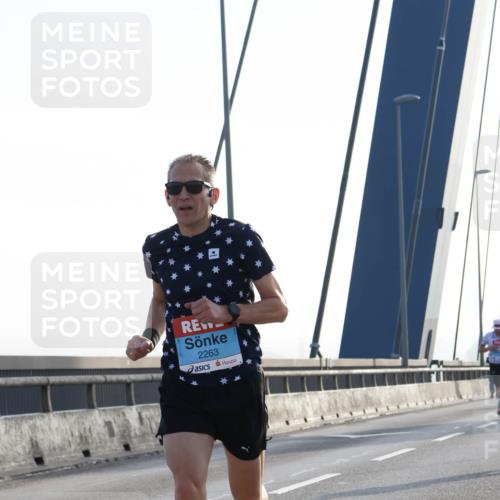 03.10.2026 - Köhlbrandbrückenlauf Strokosch-Dieckow http://msf.ph/oto/10592623 03.10.2026 09:18:21 Position 1 2263 meine-sportfotos.de