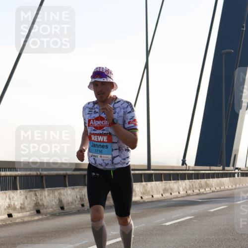 03.10.2026 - Köhlbrandbrückenlauf Strokosch-Dieckow http://msf.ph/oto/10592703 03.10.2026 09:18:30 Position 1 1716, 33 meine-sportfotos.de