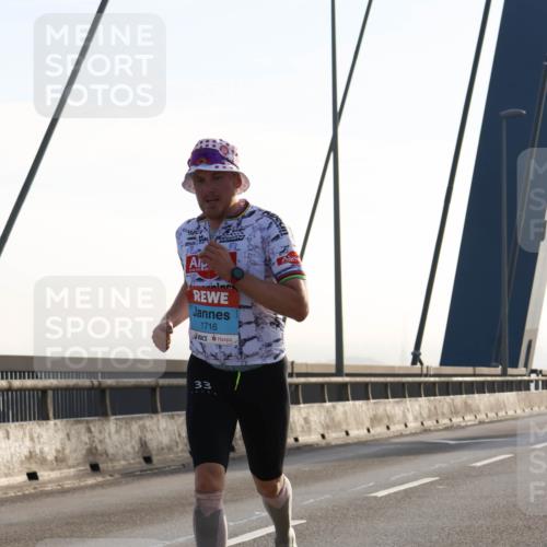 03.10.2026 - Köhlbrandbrückenlauf Strokosch-Dieckow http://msf.ph/oto/10592707 03.10.2026 09:18:30 Position 1 1716, 33 meine-sportfotos.de