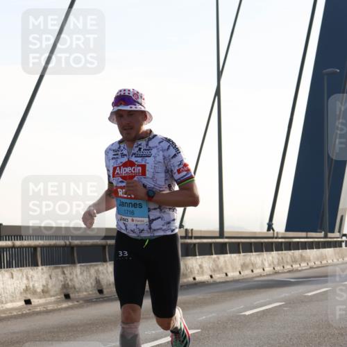 03.10.2026 - Köhlbrandbrückenlauf Strokosch-Dieckow http://msf.ph/oto/10592710 03.10.2026 09:18:30 Position 1 1716, 33 meine-sportfotos.de