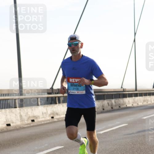 03.10.2026 - Köhlbrandbrückenlauf Strokosch-Dieckow http://msf.ph/oto/10592767 03.10.2026 09:18:46 Position 1 2134 meine-sportfotos.de