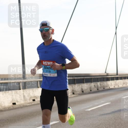 03.10.2026 - Köhlbrandbrückenlauf Strokosch-Dieckow http://msf.ph/oto/10592779 03.10.2026 09:18:46 Position 1 2134 meine-sportfotos.de
