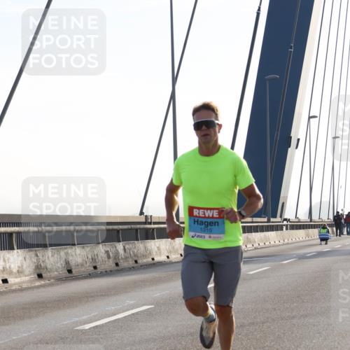 03.10.2026 - Köhlbrandbrückenlauf Strokosch-Dieckow http://msf.ph/oto/10592797 03.10.2026 09:18:52 Position 1 1310 meine-sportfotos.de