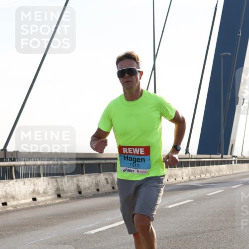 03.10.2026 - Köhlbrandbrückenlauf Strokosch-Dieckow http://msf.ph/oto/10592815 03.10.2026 09:18:52 Position 1 1310 meine-sportfotos.de