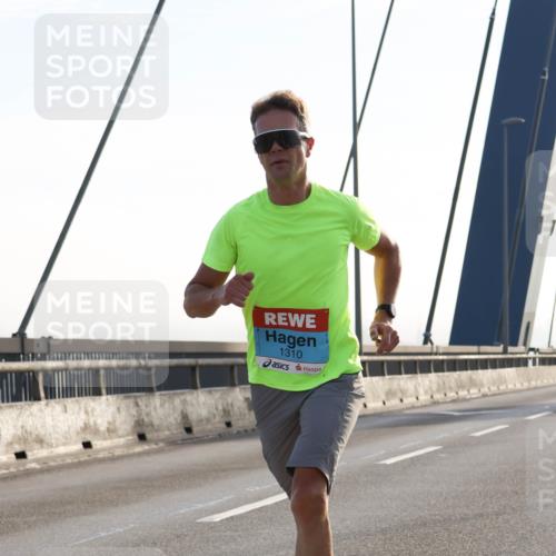 03.10.2026 - Köhlbrandbrückenlauf Strokosch-Dieckow http://msf.ph/oto/10592817 03.10.2026 09:18:52 Position 1 1310 meine-sportfotos.de