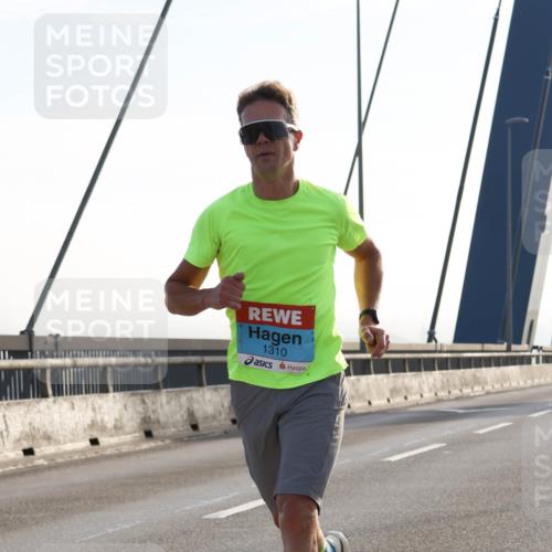 03.10.2026 - Köhlbrandbrückenlauf Strokosch-Dieckow http://msf.ph/oto/10592820 03.10.2026 09:18:53 Position 1 1310 meine-sportfotos.de