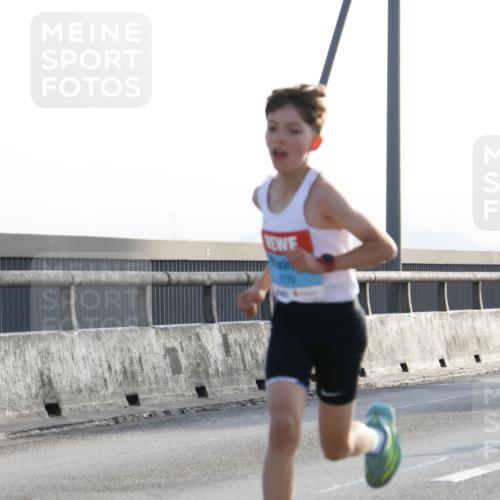03.10.2026 - Köhlbrandbrückenlauf Strokosch-Dieckow http://msf.ph/oto/10592863 03.10.2026 09:19:05 Position 1  meine-sportfotos.de