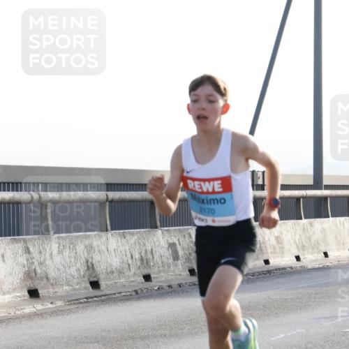 03.10.2026 - Köhlbrandbrückenlauf Strokosch-Dieckow http://msf.ph/oto/10592873 03.10.2026 09:19:05 Position 1 2170 meine-sportfotos.de