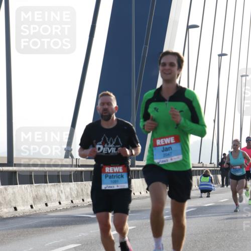 03.10.2026 - Köhlbrandbrückenlauf Strokosch-Dieckow http://msf.ph/oto/10592905 03.10.2026 09:19:08 Position 1 6, 66, 1091, 2047 meine-sportfotos.de