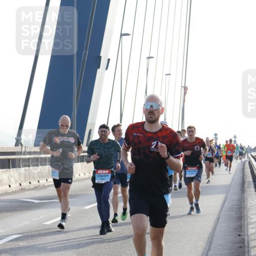 03.10.2026 - Köhlbrandbrückenlauf Strokosch-Dieckow http://msf.ph/oto/10592939 03.10.2026 09:19:25 Position 1 2067, 2 meine-sportfotos.de
