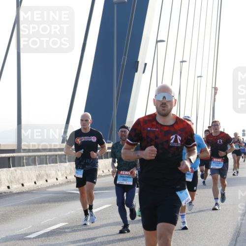 03.10.2026 - Köhlbrandbrückenlauf Strokosch-Dieckow http://msf.ph/oto/10592959 03.10.2026 09:19:26 Position 1 2067 meine-sportfotos.de