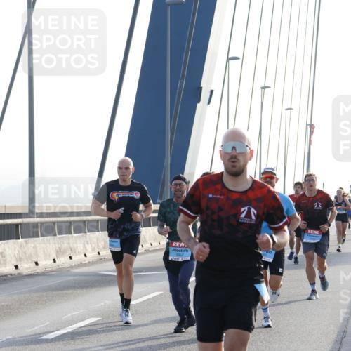 03.10.2026 - Köhlbrandbrückenlauf Strokosch-Dieckow http://msf.ph/oto/10592963 03.10.2026 09:19:26 Position 1 2067 meine-sportfotos.de