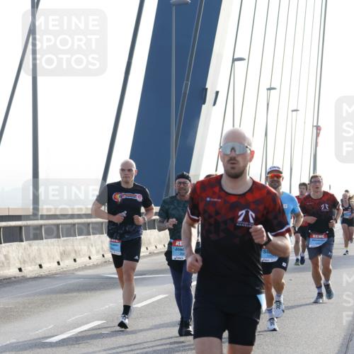 03.10.2026 - Köhlbrandbrückenlauf Strokosch-Dieckow http://msf.ph/oto/10592965 03.10.2026 09:19:26 Position 1 206, 1260 meine-sportfotos.de