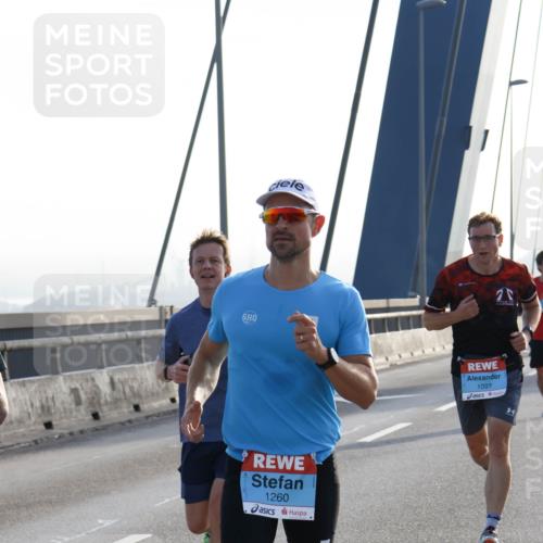 03.10.2026 - Köhlbrandbrückenlauf Strokosch-Dieckow http://msf.ph/oto/10592987 03.10.2026 09:19:29 Position 1 1260, 1097 meine-sportfotos.de