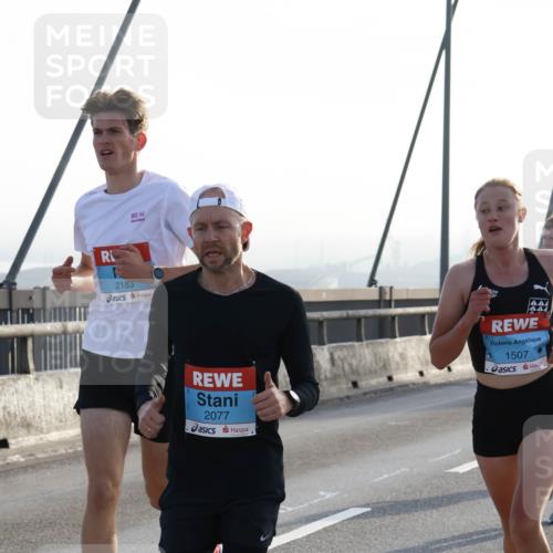 03.10.2026 - Köhlbrandbrückenlauf Strokosch-Dieckow http://msf.ph/oto/10593044 03.10.2026 09:19:38 Position 1 2183, 2077, 1507 meine-sportfotos.de
