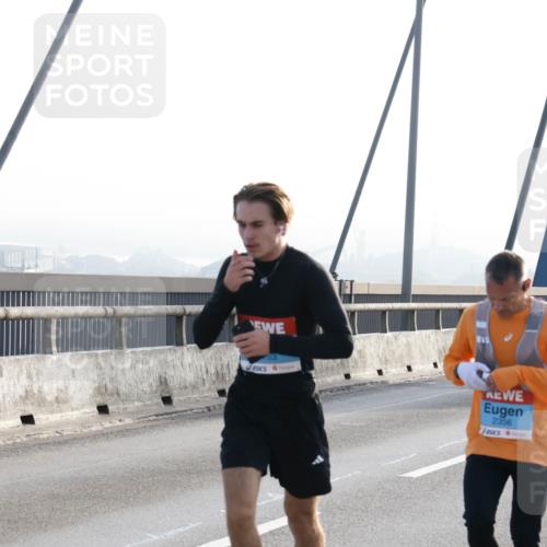 03.10.2026 - Köhlbrandbrückenlauf Strokosch-Dieckow http://msf.ph/oto/10593112 03.10.2026 09:19:50 Position 1 2356 meine-sportfotos.de