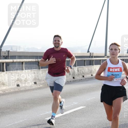 03.10.2026 - Köhlbrandbrückenlauf Strokosch-Dieckow http://msf.ph/oto/10593186 03.10.2026 09:19:59 Position 1 195, 63 meine-sportfotos.de