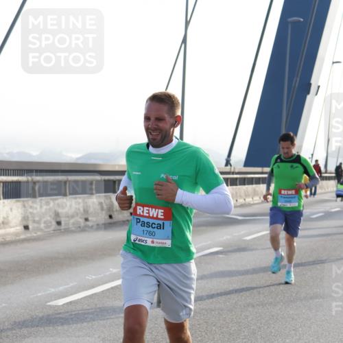 03.10.2026 - Köhlbrandbrückenlauf Strokosch-Dieckow http://msf.ph/oto/10593218 03.10.2026 09:20:01 Position 1 1760 meine-sportfotos.de