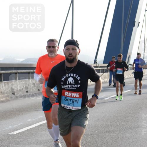 03.10.2026 - Köhlbrandbrückenlauf Strokosch-Dieckow http://msf.ph/oto/10593347 03.10.2026 09:20:17 Position 1 2283 meine-sportfotos.de
