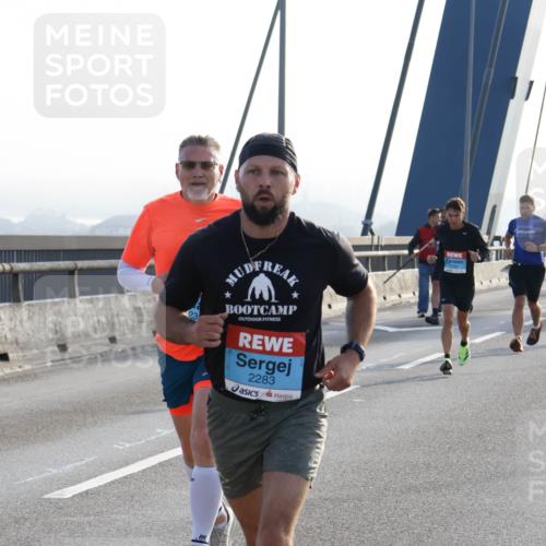 03.10.2026 - Köhlbrandbrückenlauf Strokosch-Dieckow http://msf.ph/oto/10593348 03.10.2026 09:20:17 Position 1 2283 meine-sportfotos.de