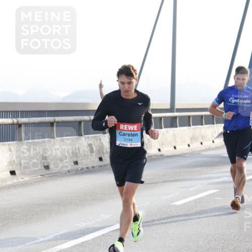 03.10.2026 - Köhlbrandbrückenlauf Strokosch-Dieckow http://msf.ph/oto/10593363 03.10.2026 09:20:20 Position 1 2194 meine-sportfotos.de