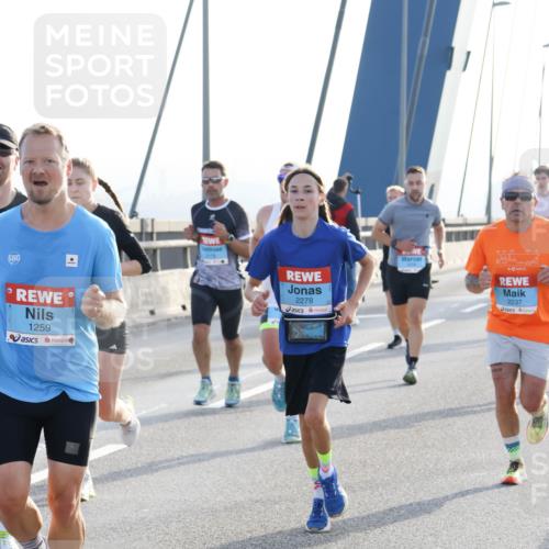 03.10.2026 - Köhlbrandbrückenlauf Strokosch-Dieckow http://msf.ph/oto/10593411 03.10.2026 09:20:26 Position 1 1259, 0, 2278, 2237 meine-sportfotos.de