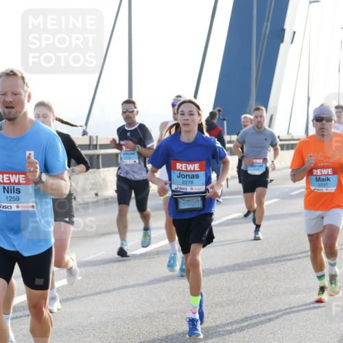 03.10.2026 - Köhlbrandbrückenlauf Strokosch-Dieckow http://msf.ph/oto/10593415 03.10.2026 09:20:26 Position 1 1259, 2278, 2237 meine-sportfotos.de
