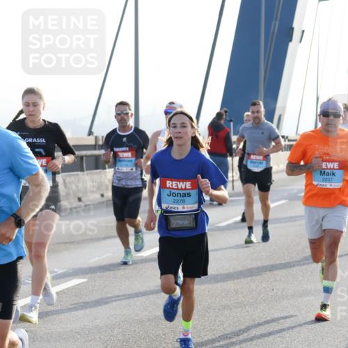 03.10.2026 - Köhlbrandbrückenlauf Strokosch-Dieckow http://msf.ph/oto/10593425 03.10.2026 09:20:26 Position 1 2278, 2237 meine-sportfotos.de