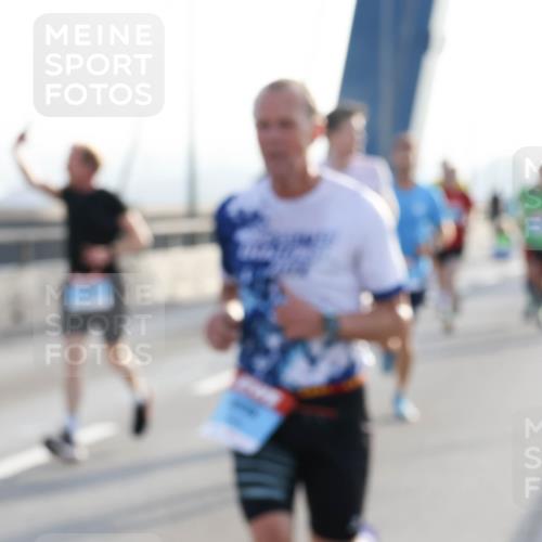 03.10.2026 - Köhlbrandbrückenlauf Strokosch-Dieckow http://msf.ph/oto/10593462 03.10.2026 09:20:30 Position 1  meine-sportfotos.de